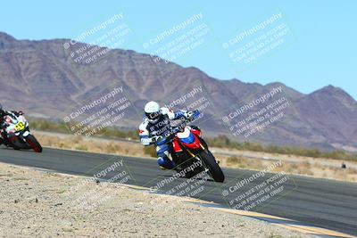 media/Mar-12-2022-SoCal Trackdays (Sat) [[152081554b]]/Turn 14 Inside (155pm)/